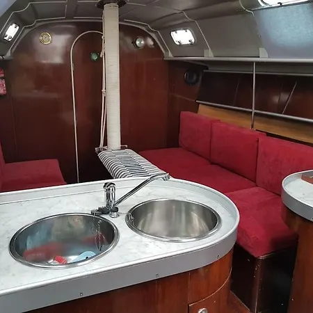 Amazing Flat In Classic Sailing Boat In * Barcelone